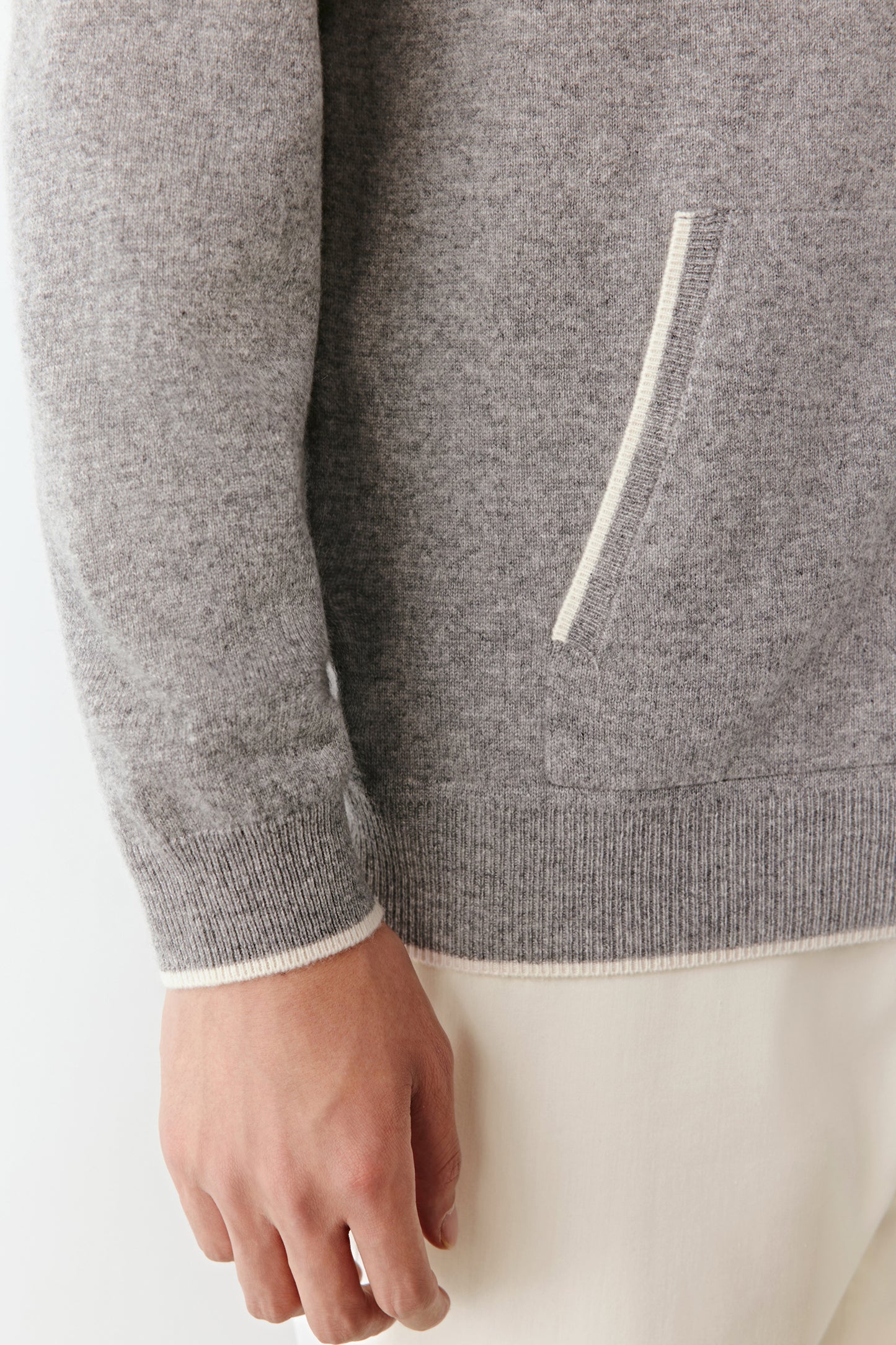 Zipped Cardigan in Cashmere