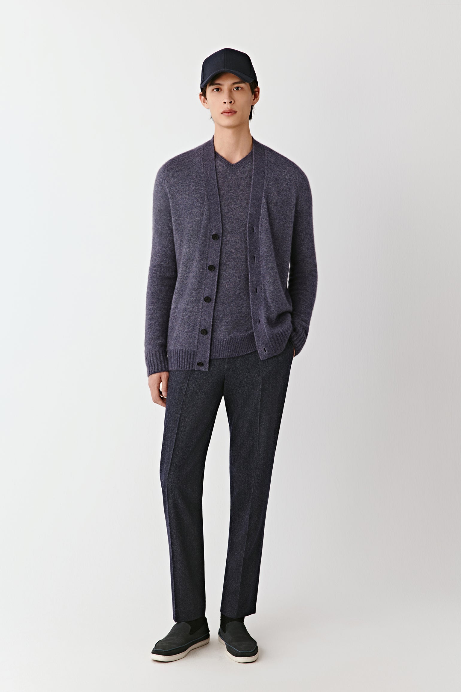 V-neck Cardigan in Cashmere and Silk