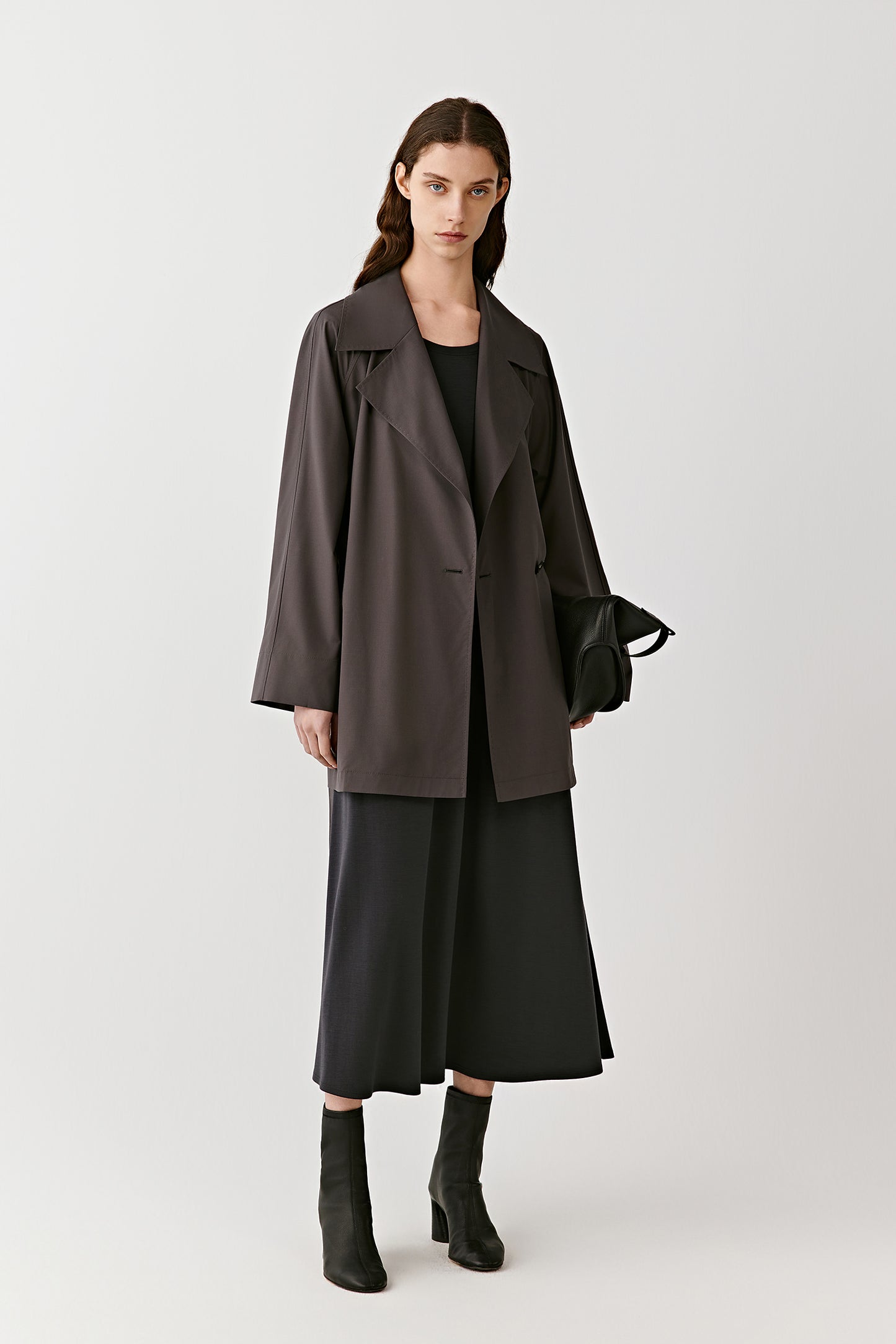 DEW Short Trench Coat in Wool and Silk