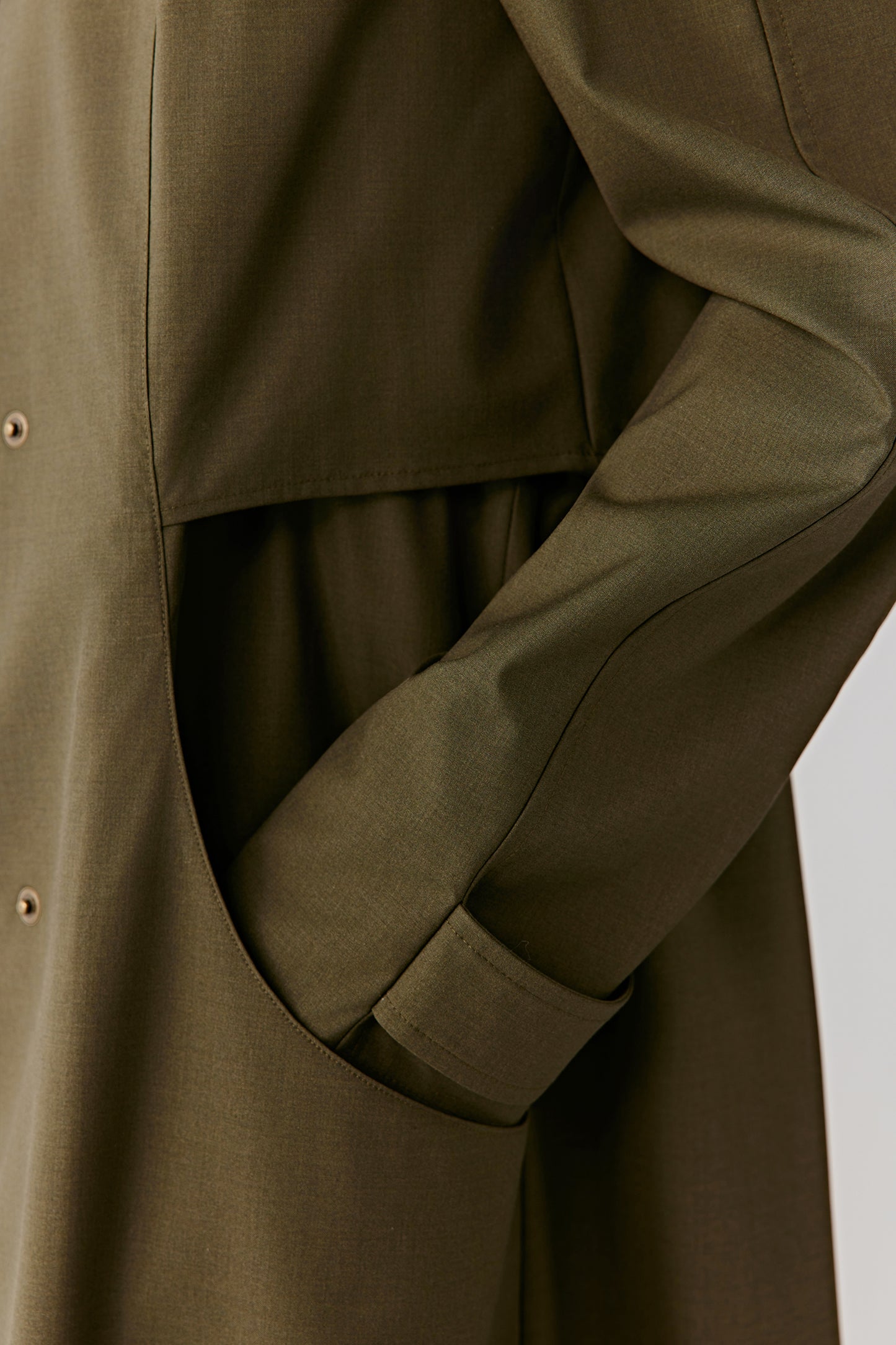 DEW Trench Coat in Wool and Silk