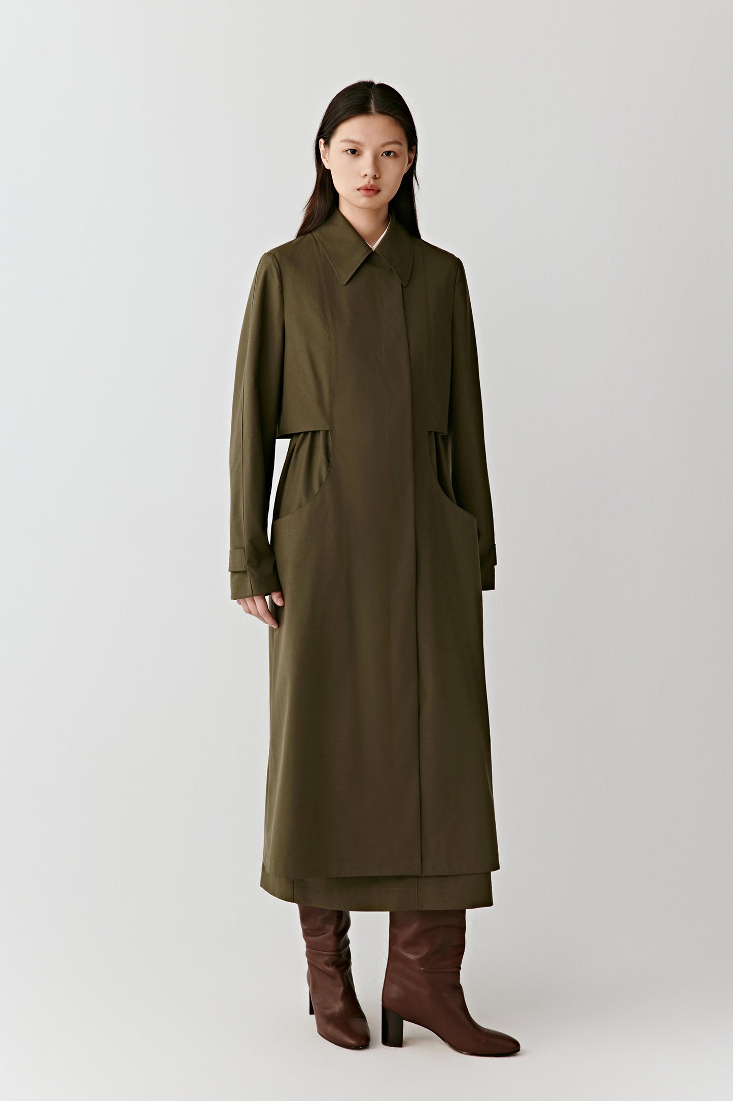 DEW Trench Coat in Wool and Silk