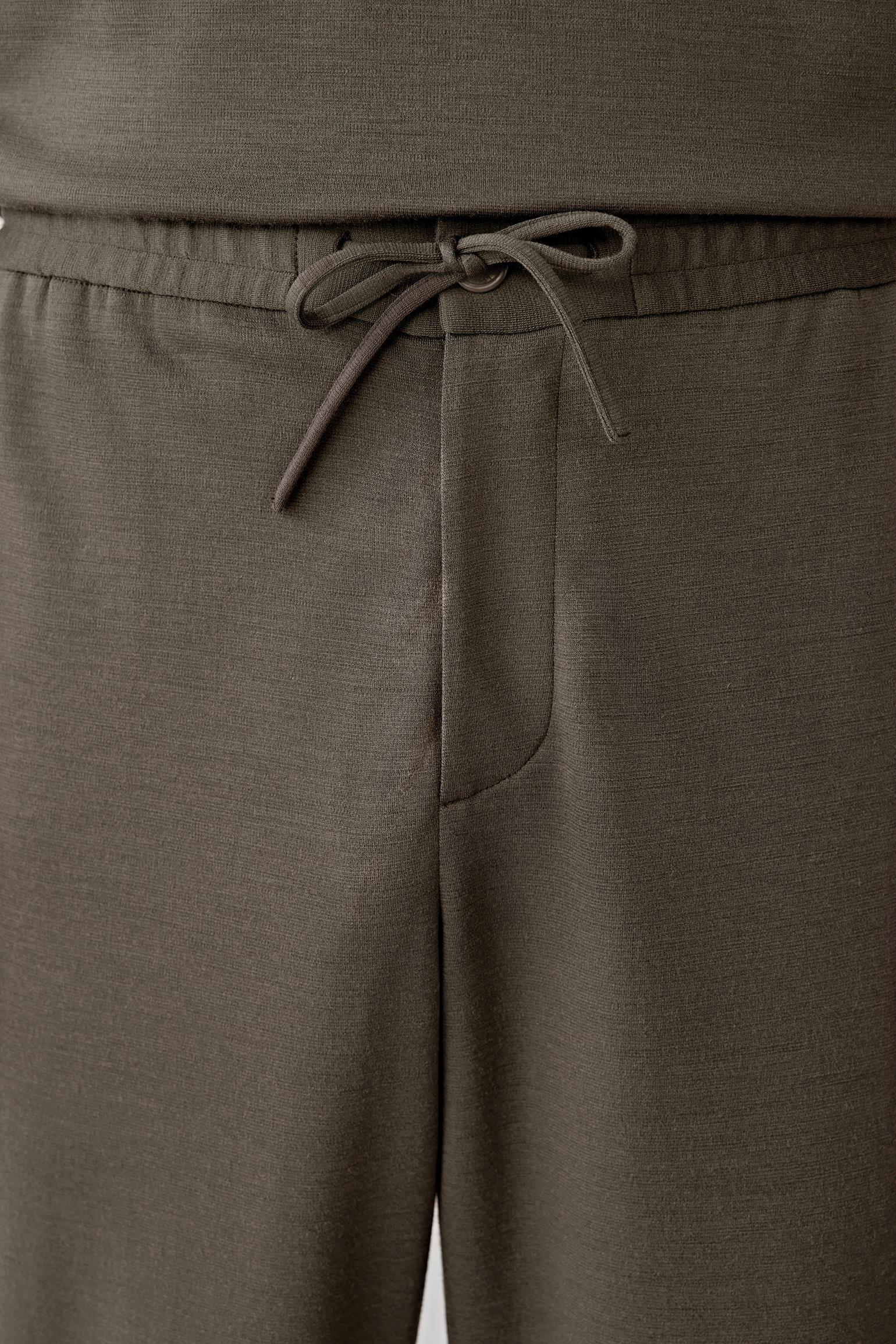 Close-up of the drawstring waistband detail.