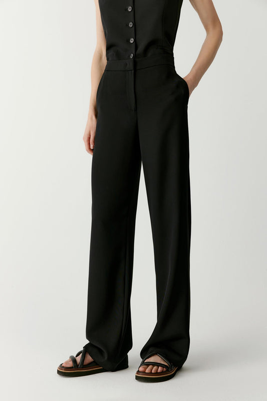 Pantalon droit en crêpe de soie