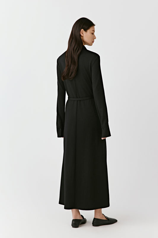 Robe chemise longue en laine peignée