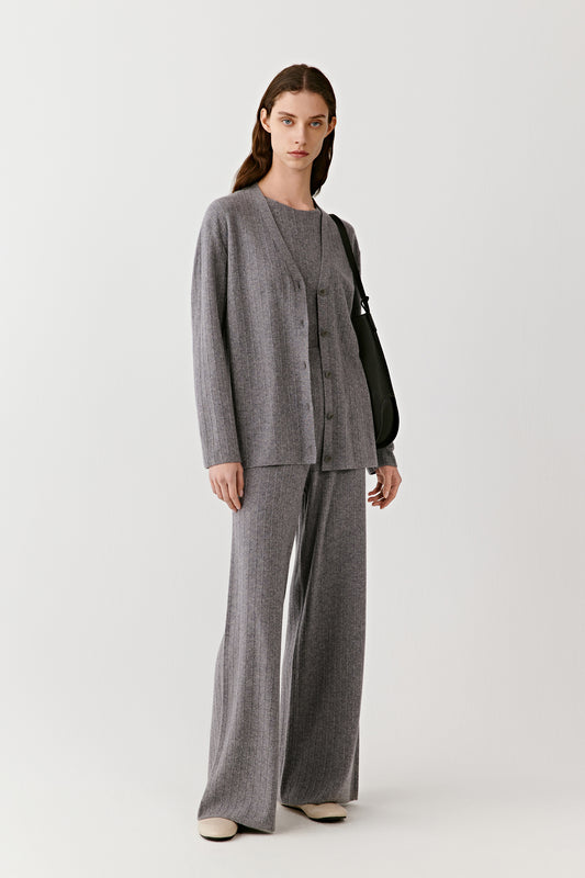 Cardigan in Fine Ribbed Cashmere
