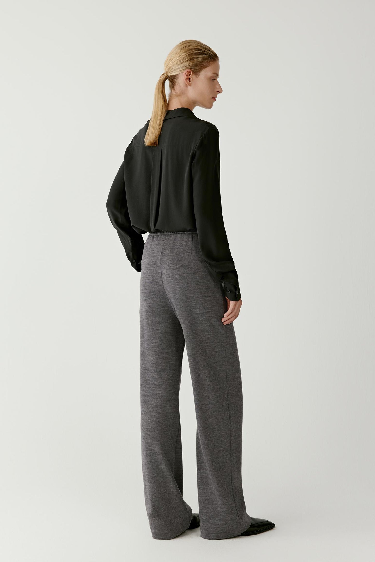 Straight-Leg Trousers in Wool Jersey