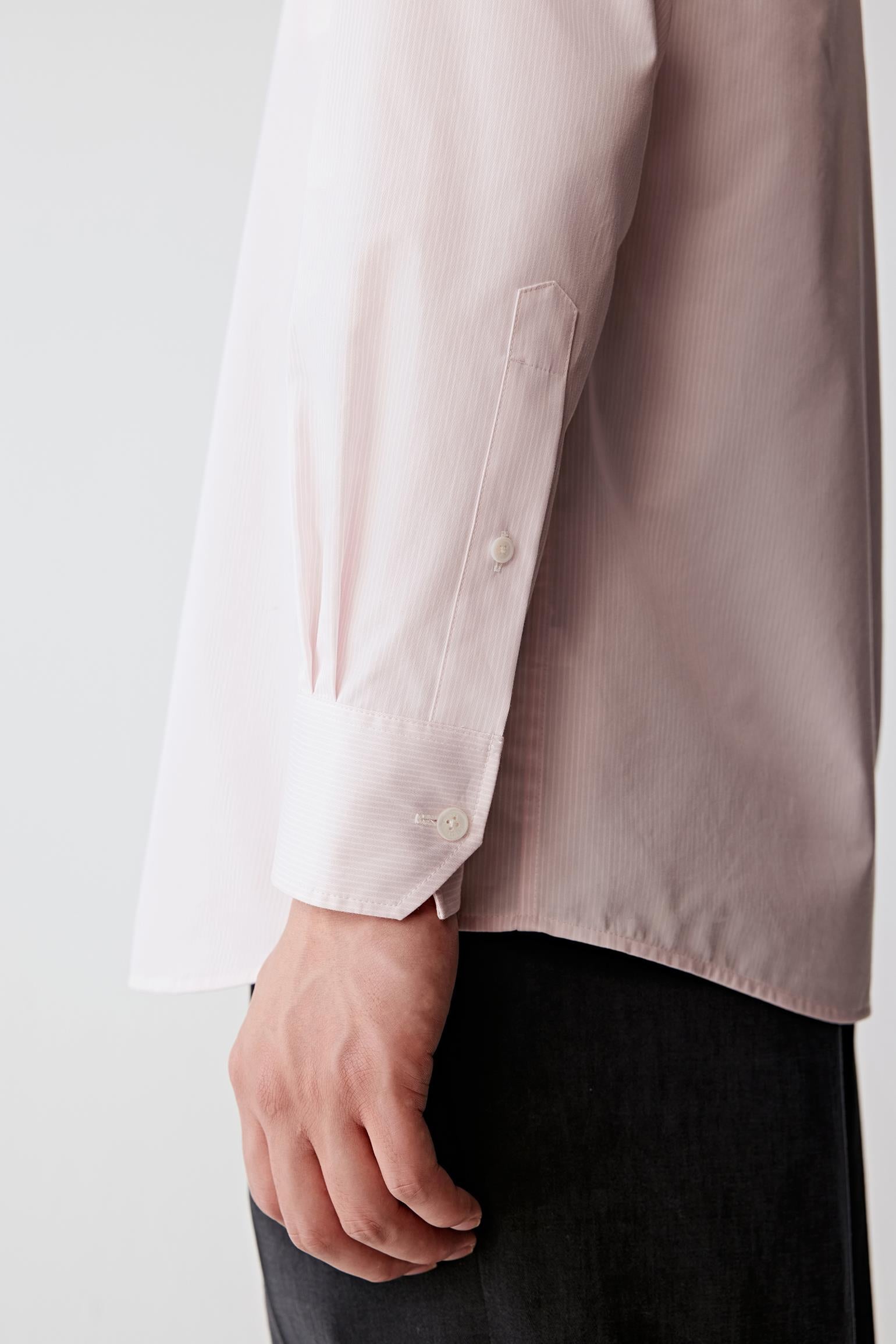 Close-up of the cuff and fabric structure.