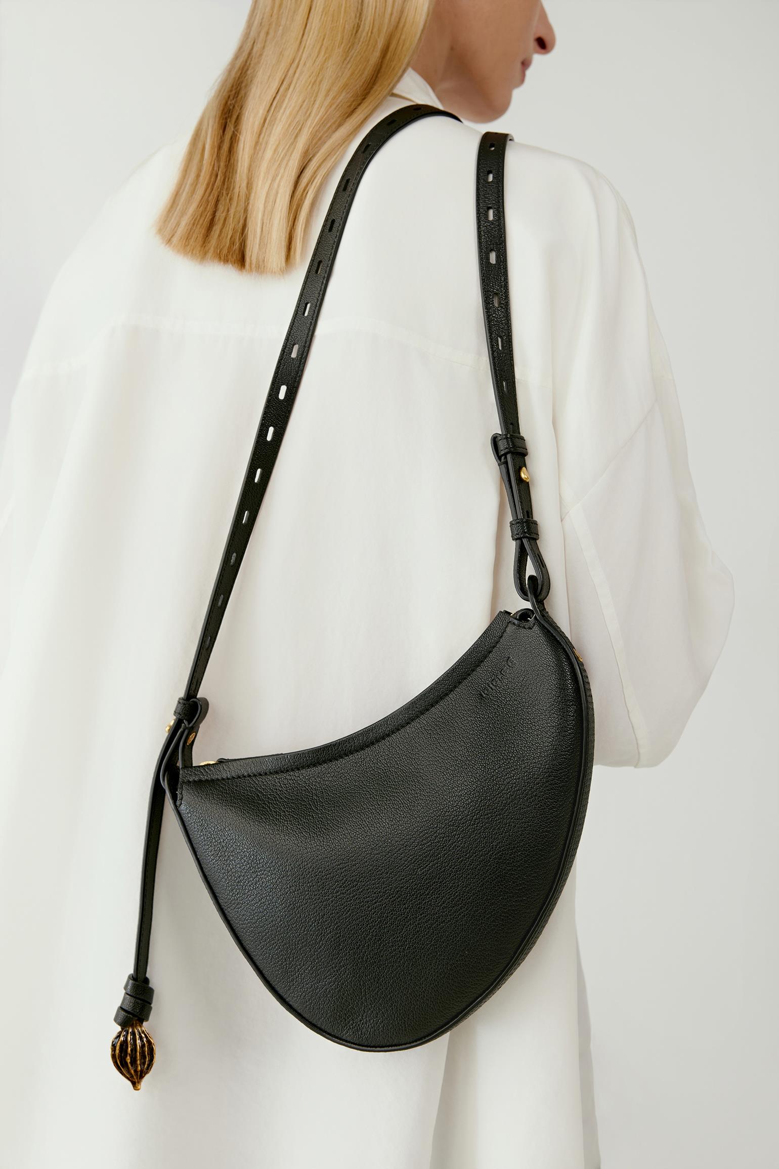 PUBLICTOKYO moon型bag MOON BAG – Lado Bokuchava