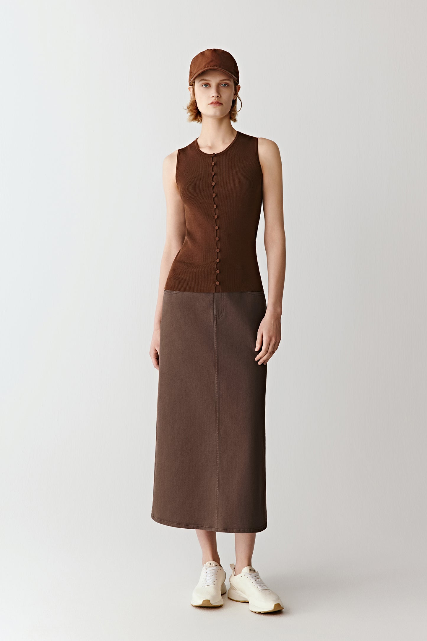 Sleeveless cardigan in SlowSilk