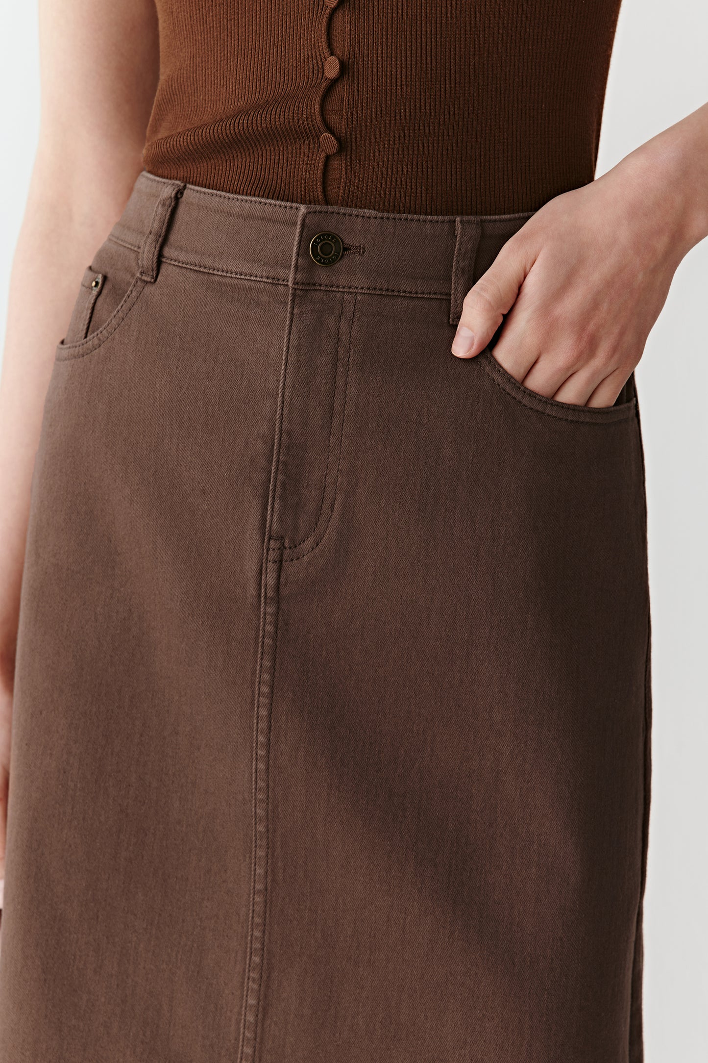 Midi Skirt in Earth Denim