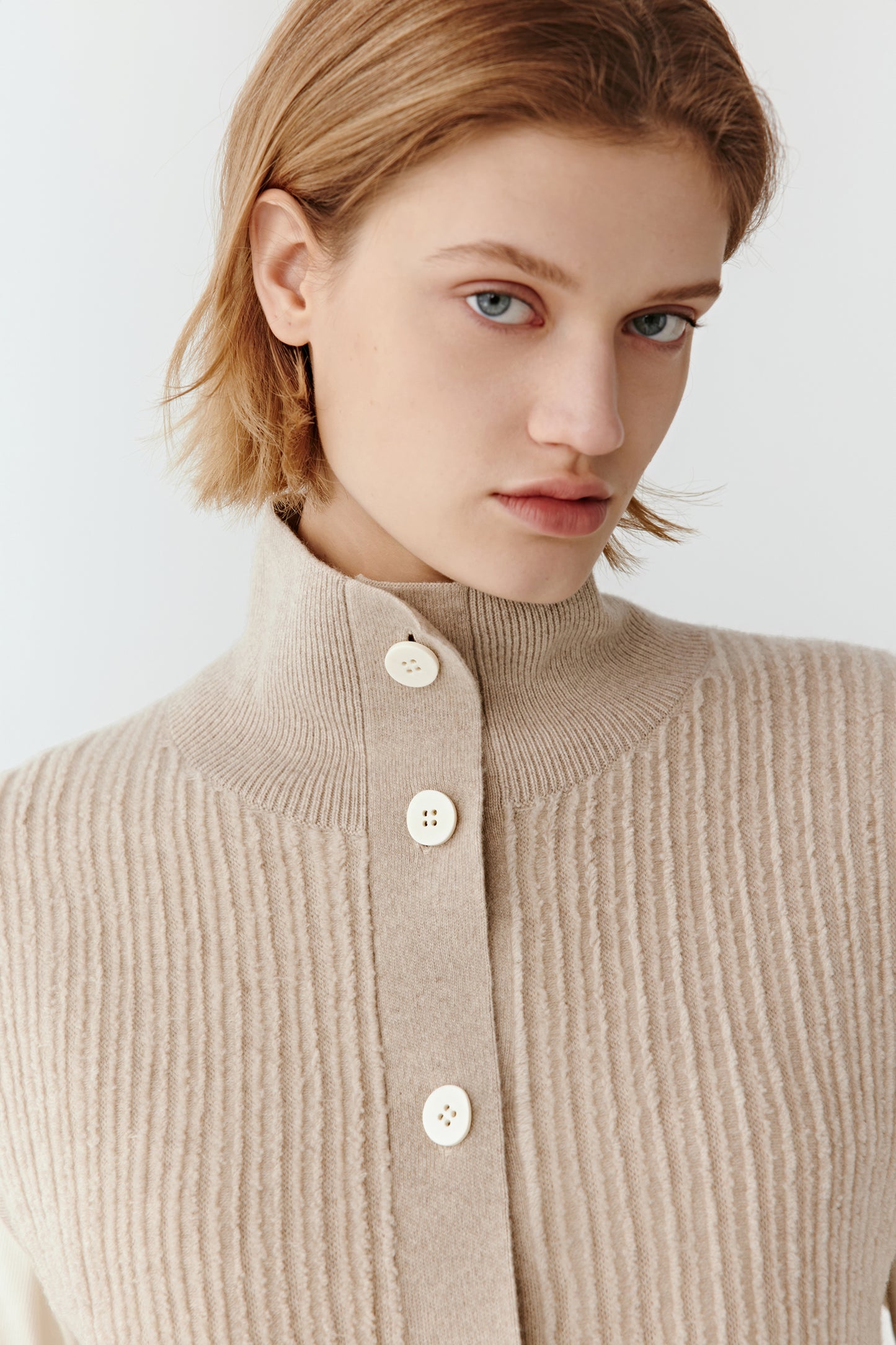 Cardigan in Undyed Cashmere Knit