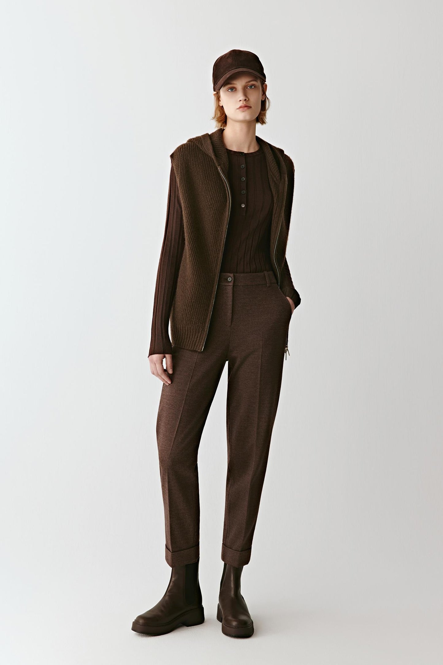 Gilet à capuche en maille de laine