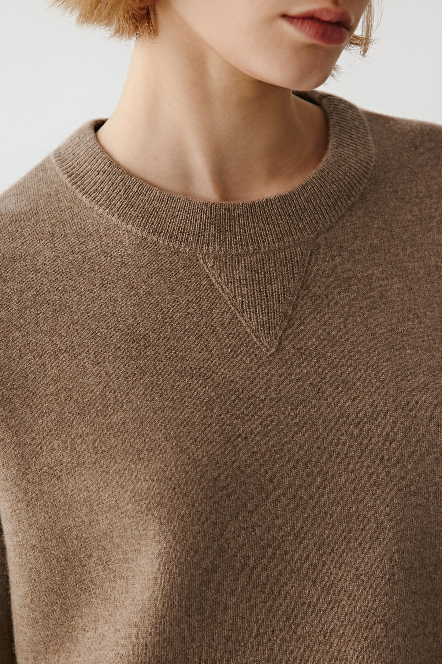 Pull en cachemire et laine non teints