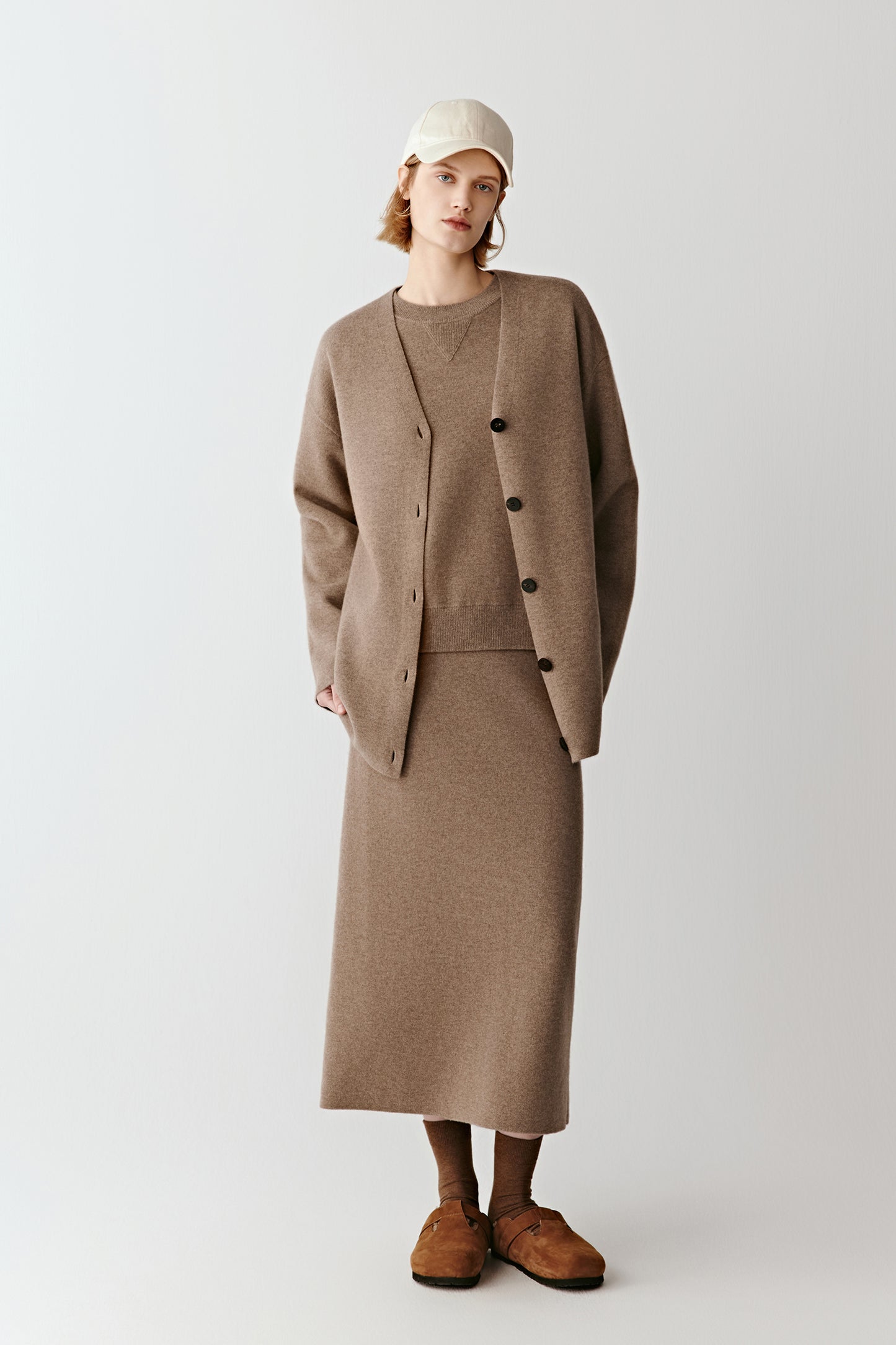 Cardigan in Undyed Cashmere and Wool Knit