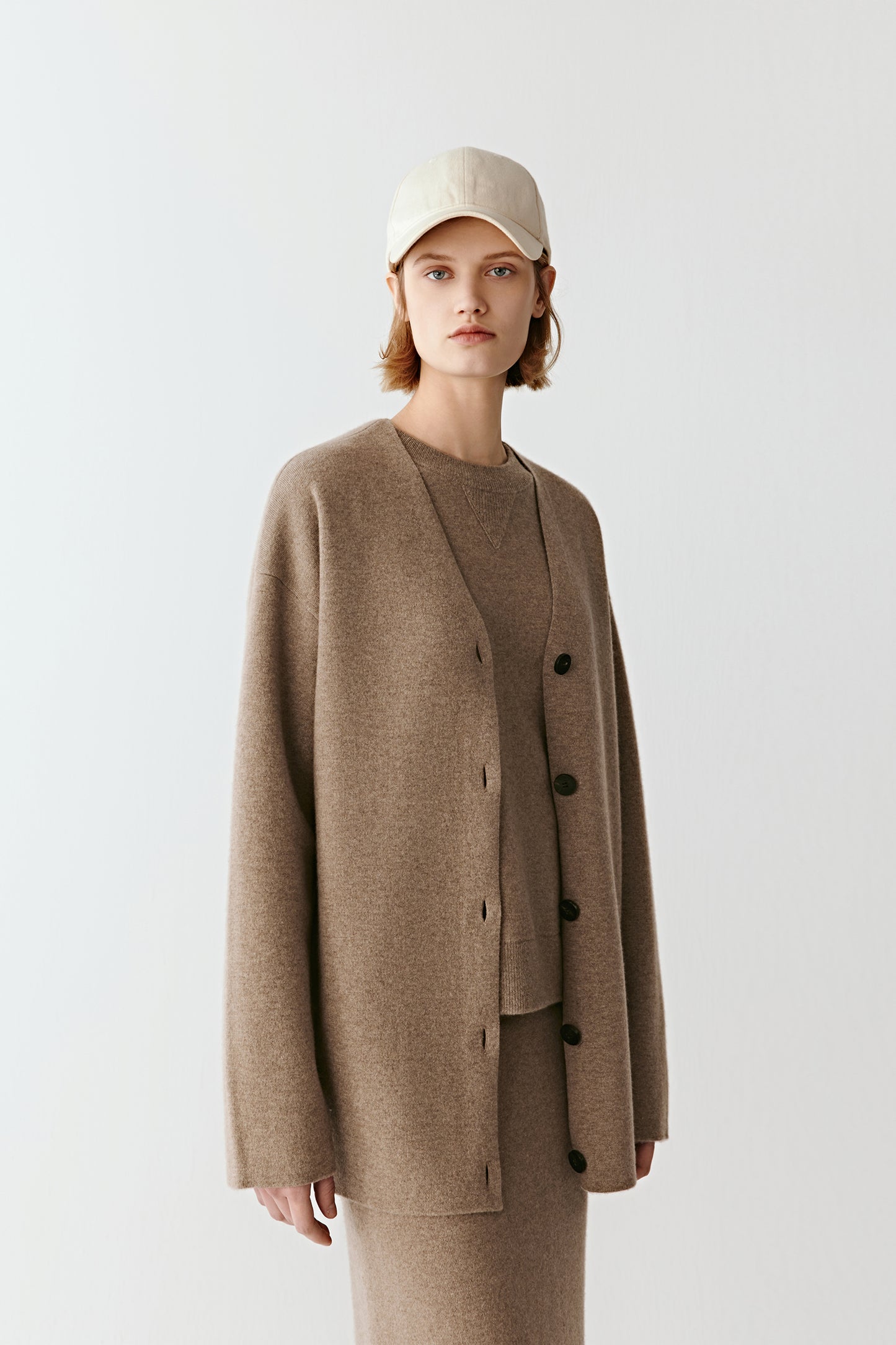 Cardigan in Undyed Cashmere and Wool Knit