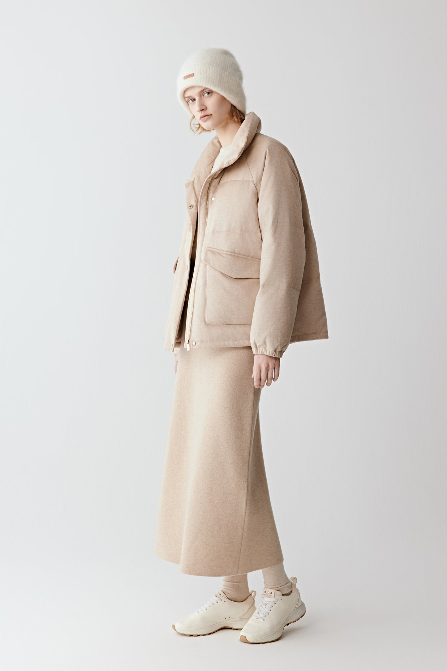 Jupe midi en cachemire sans teinture