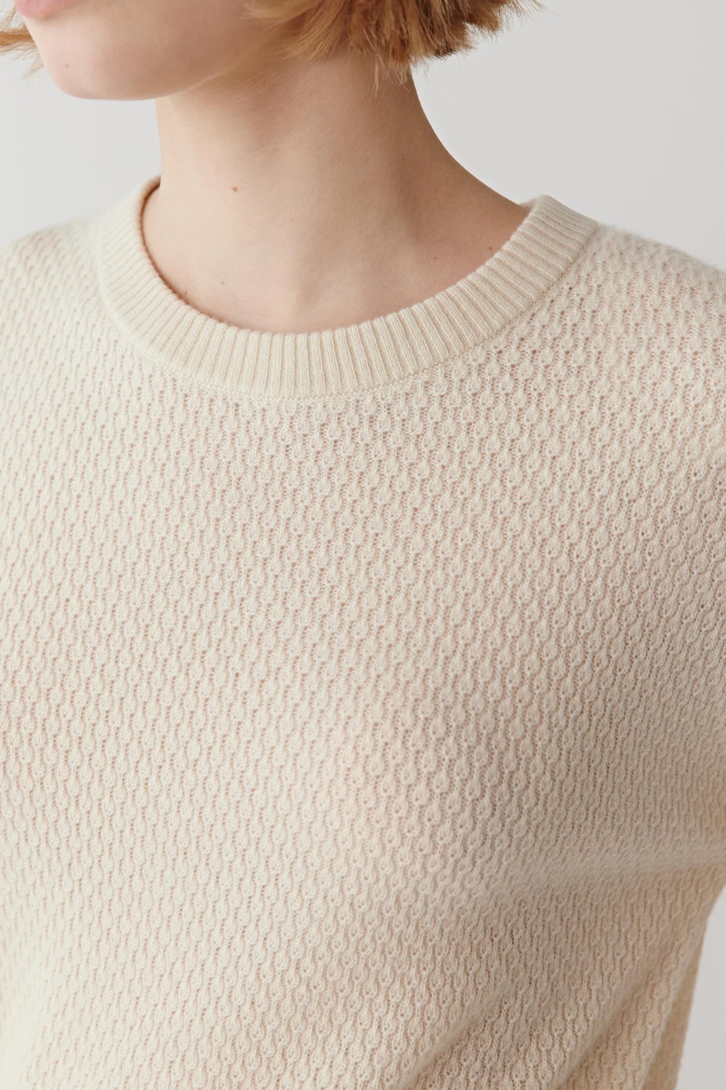 Pull à col rond en cachemire sans teinture