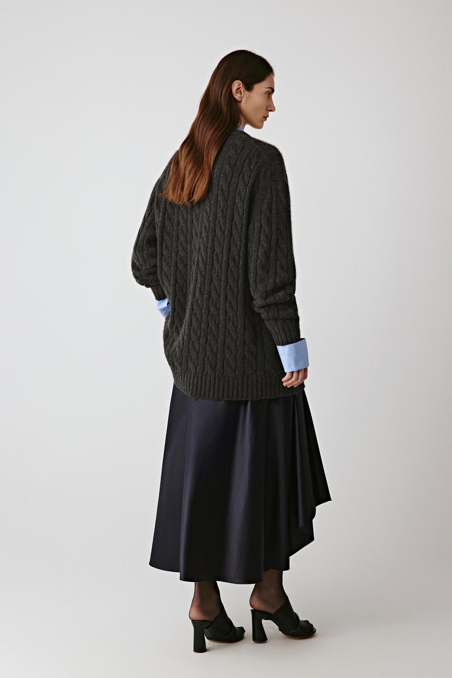 Jupe midi asymétrique en satin de coton et soie