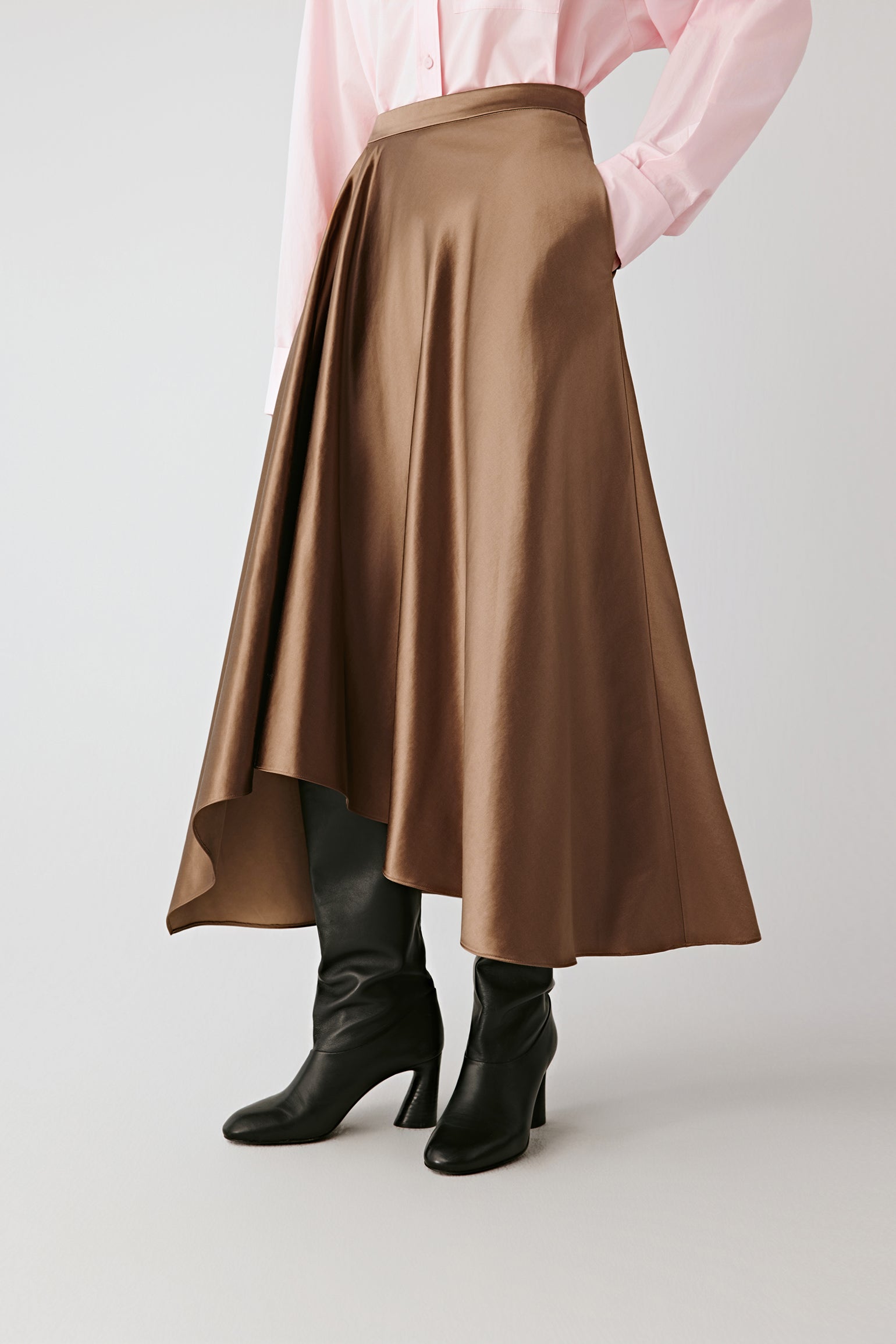 Back view showing the smooth waistband and even drape of the fabric.
