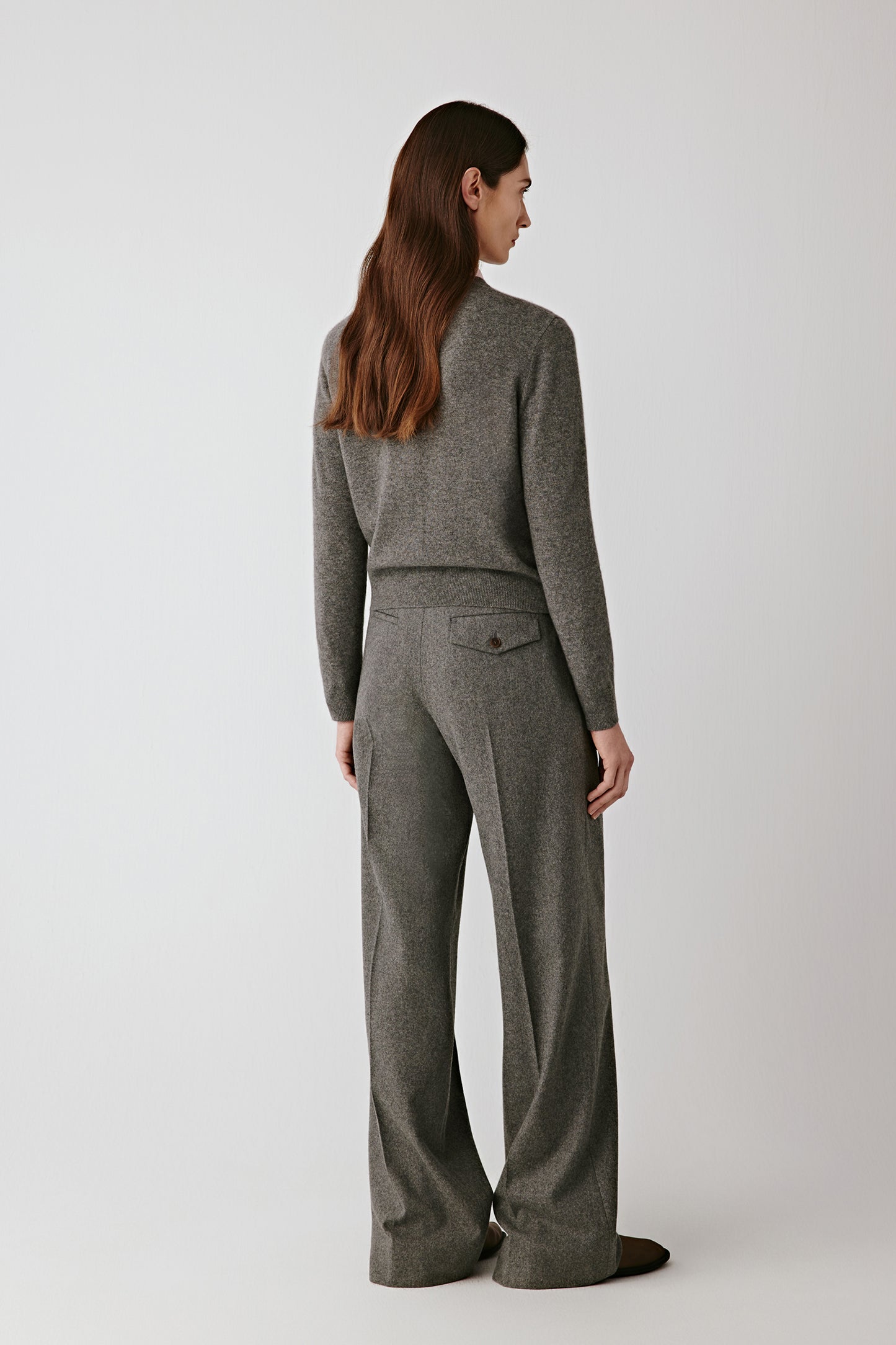Back view showing the straight cut and ribbed hem.
