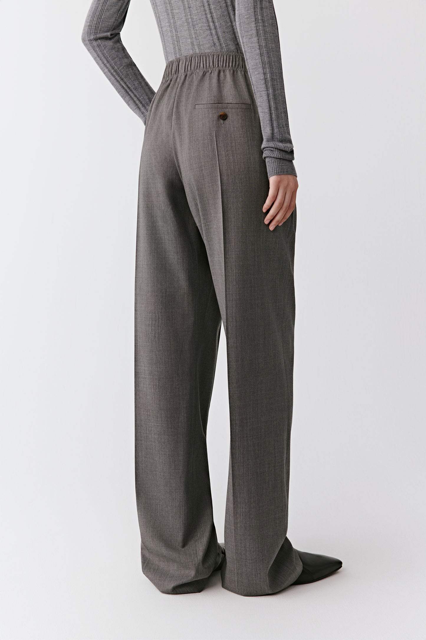 Pantalon droit en laine peignée