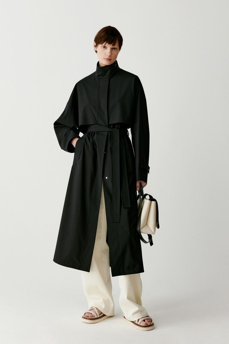 Straight Fit ICICLE Dew Trench Coat with High Collar | Official Website ...