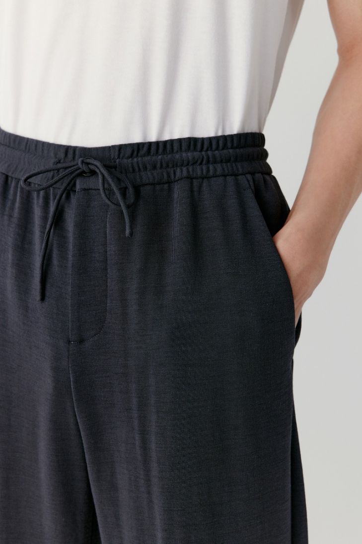 Wool trousers with elasticated waist
