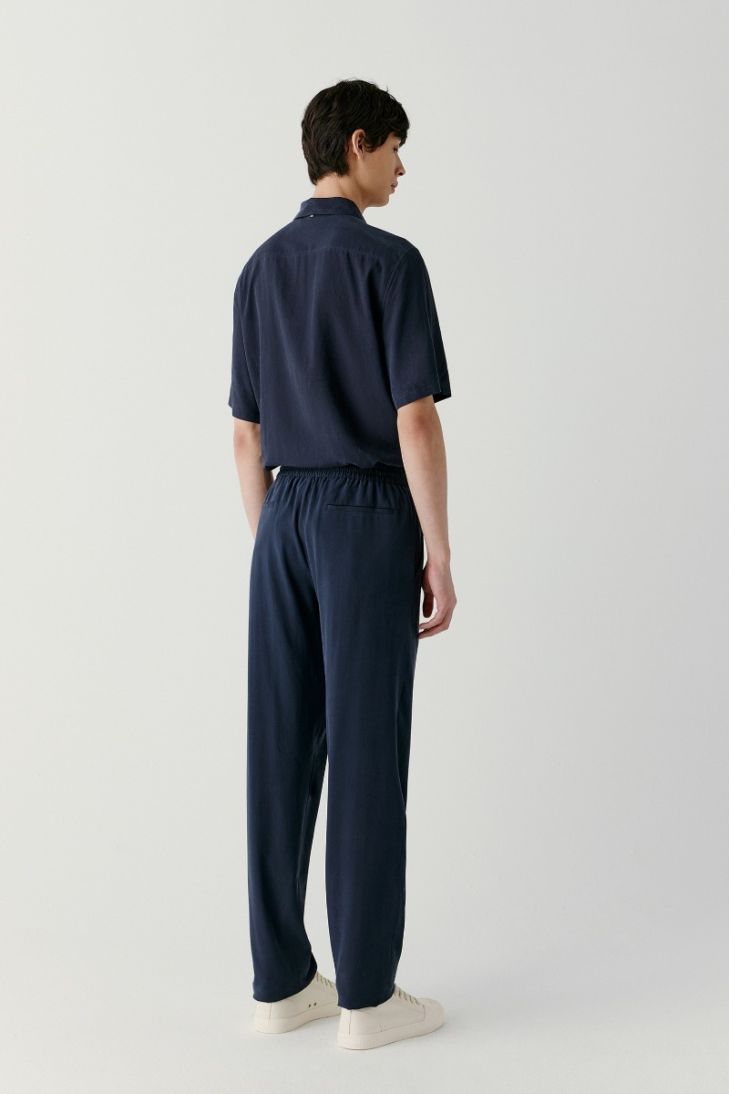 Straight fit silk trousers with elasticated waist