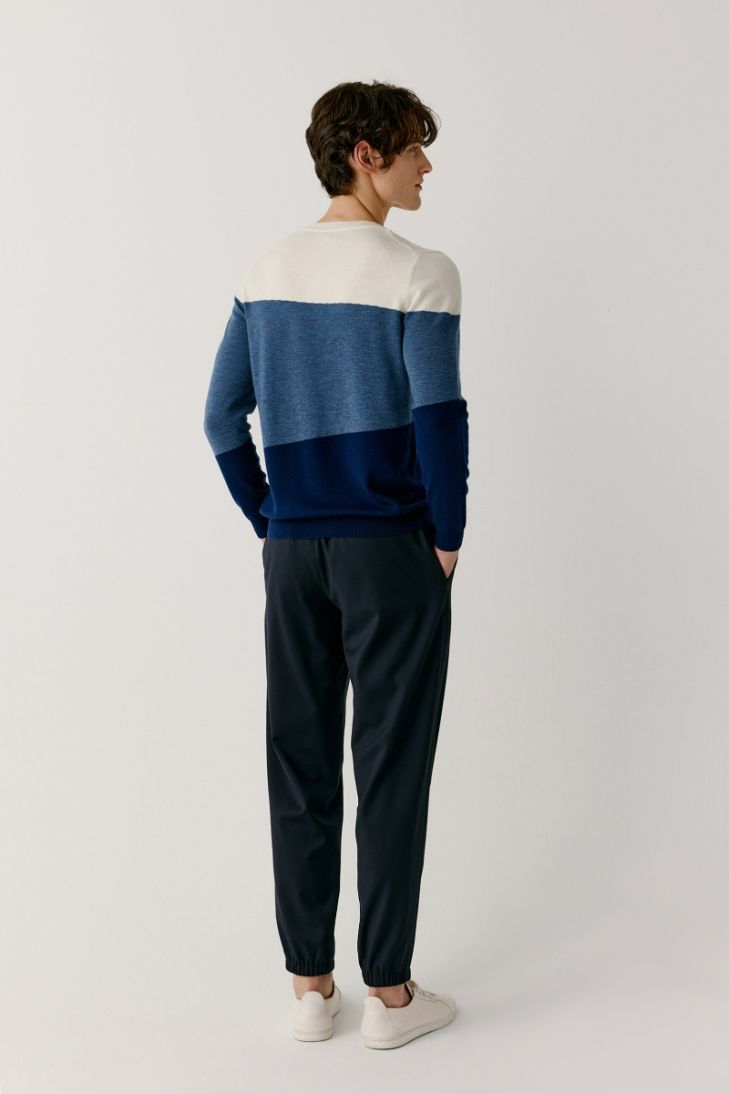 Worsted wool color block sweater