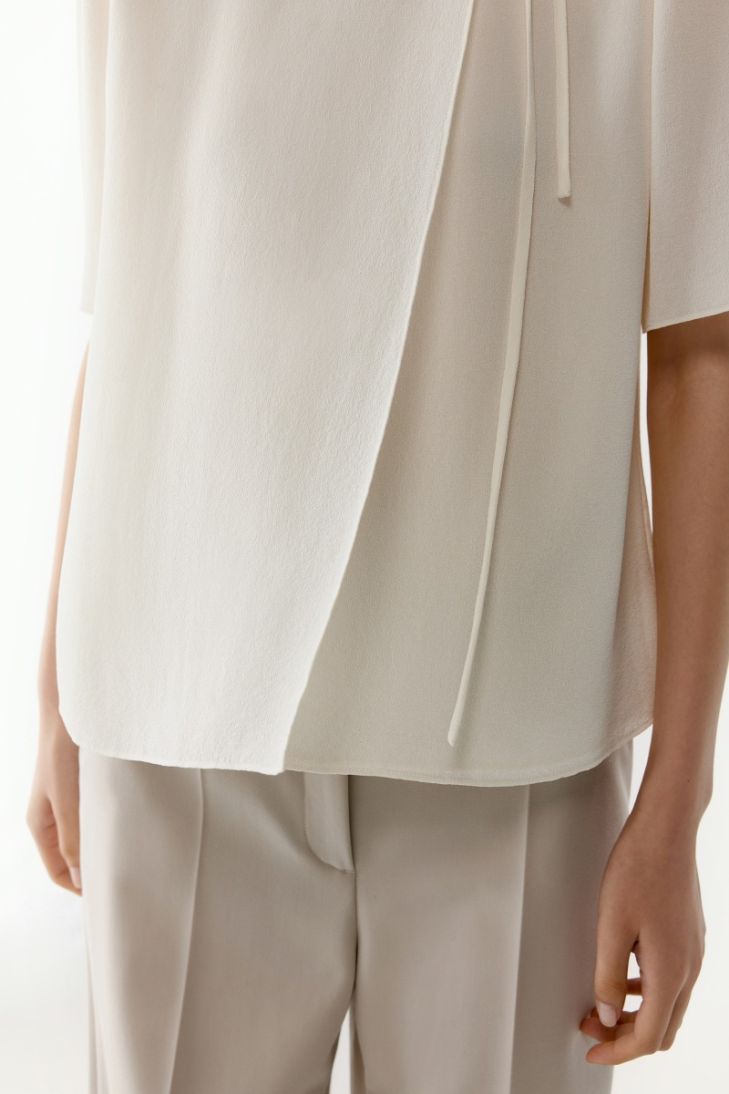 Short-sleeved silk blouse