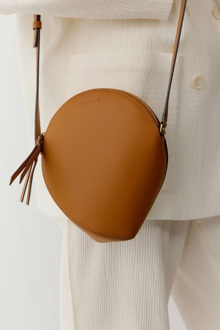 Seed Small smooth leather bag