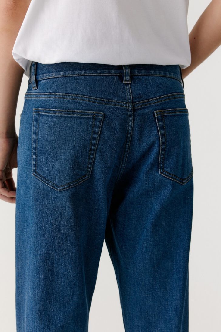 Stretchy slim-leg jeans