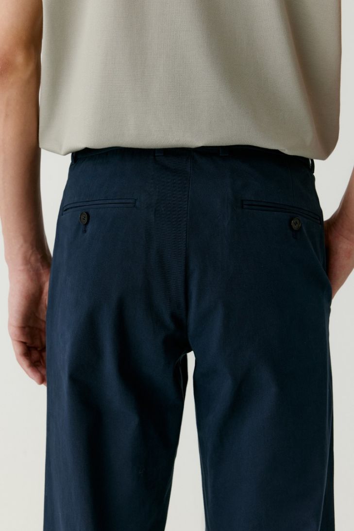 Pantalon ajusté en toile de coton