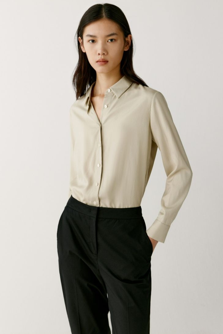 Long-sleeved silk shirt