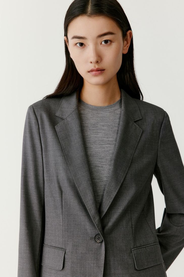 Worsted wool blazer with three-quarter sleeves
