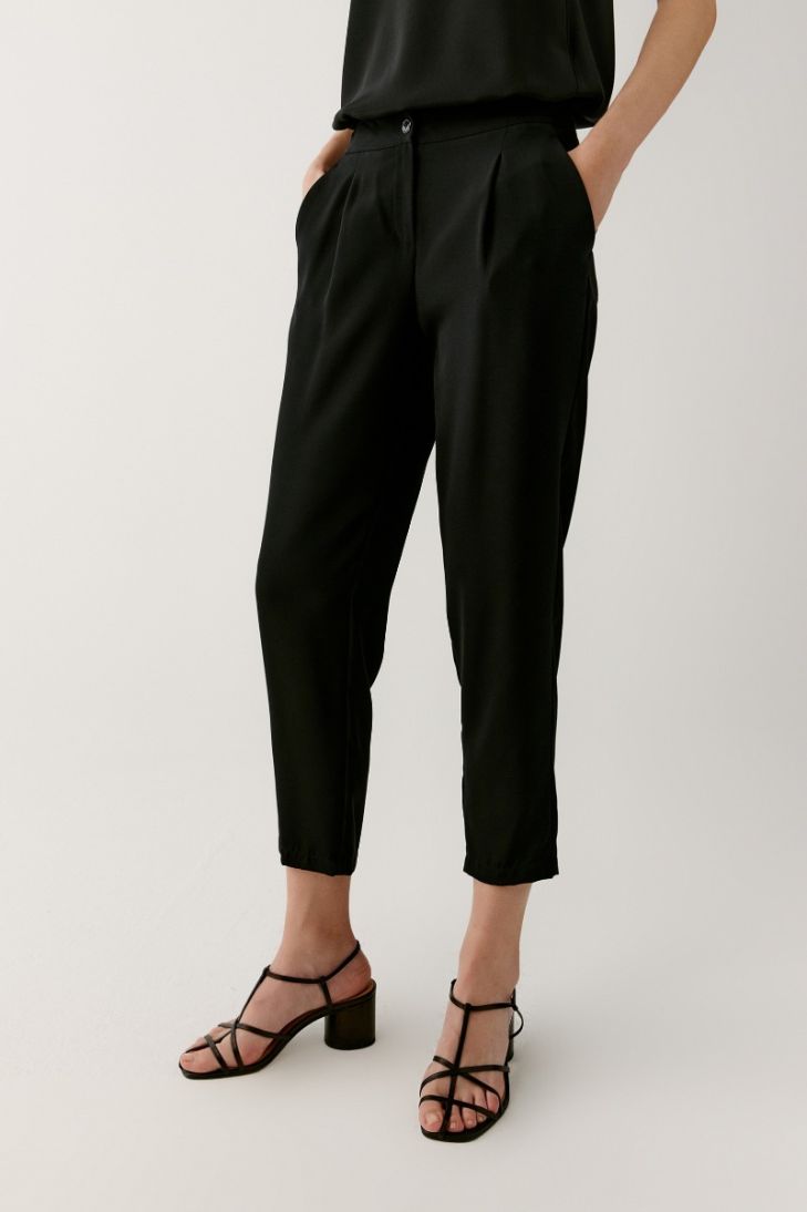 Silk crepe tapered trousers