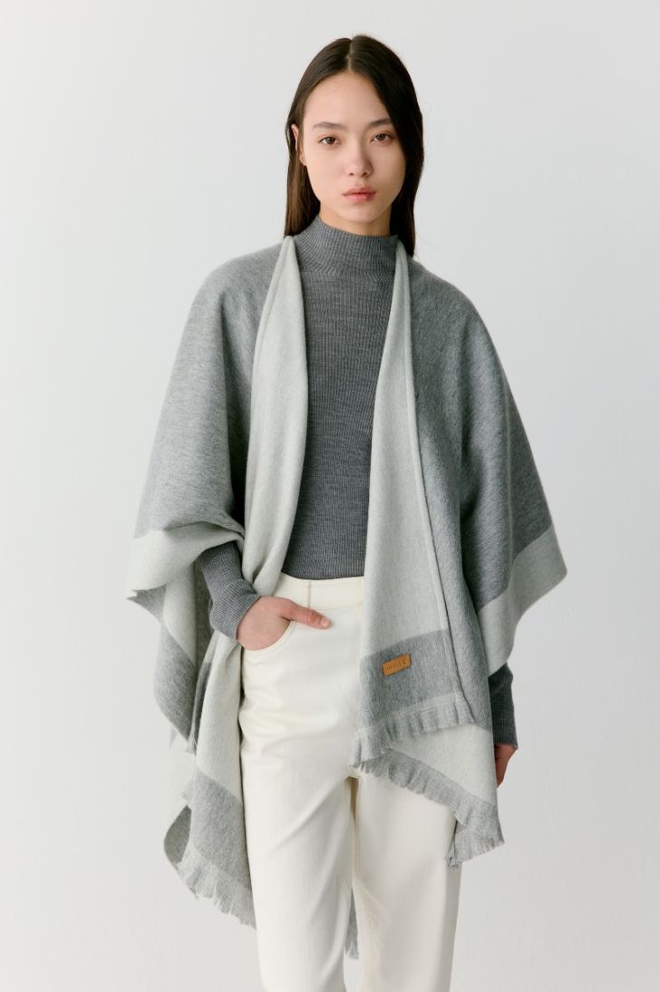 Fringe cashmere cape