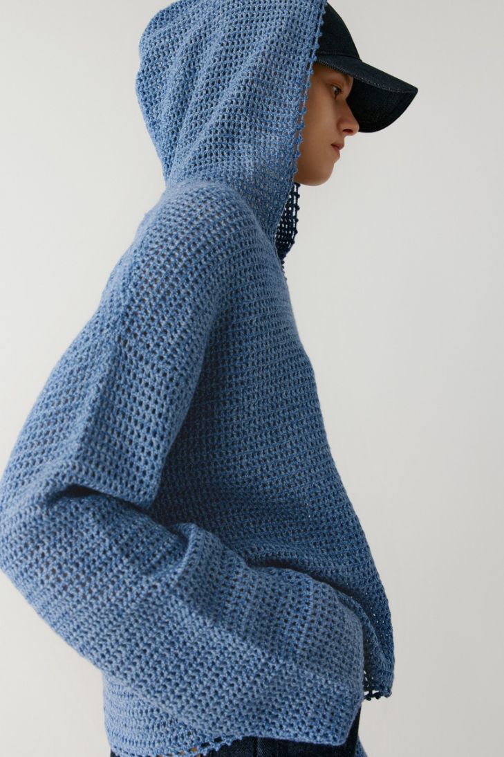 Open-knit hooded wool jumper
