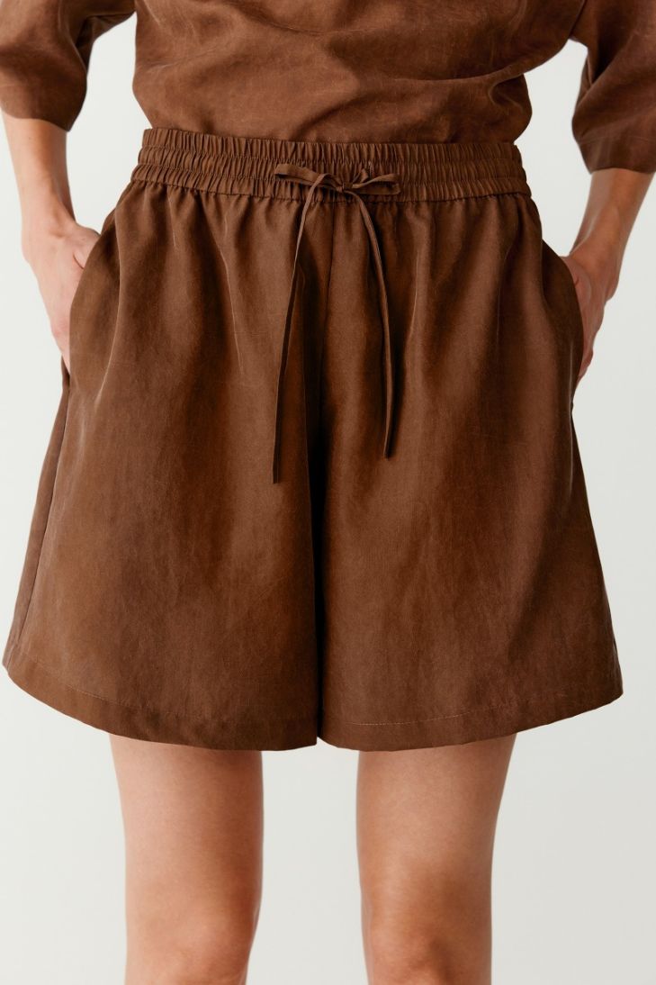 Loose fit gambiered Canton gauze shorts