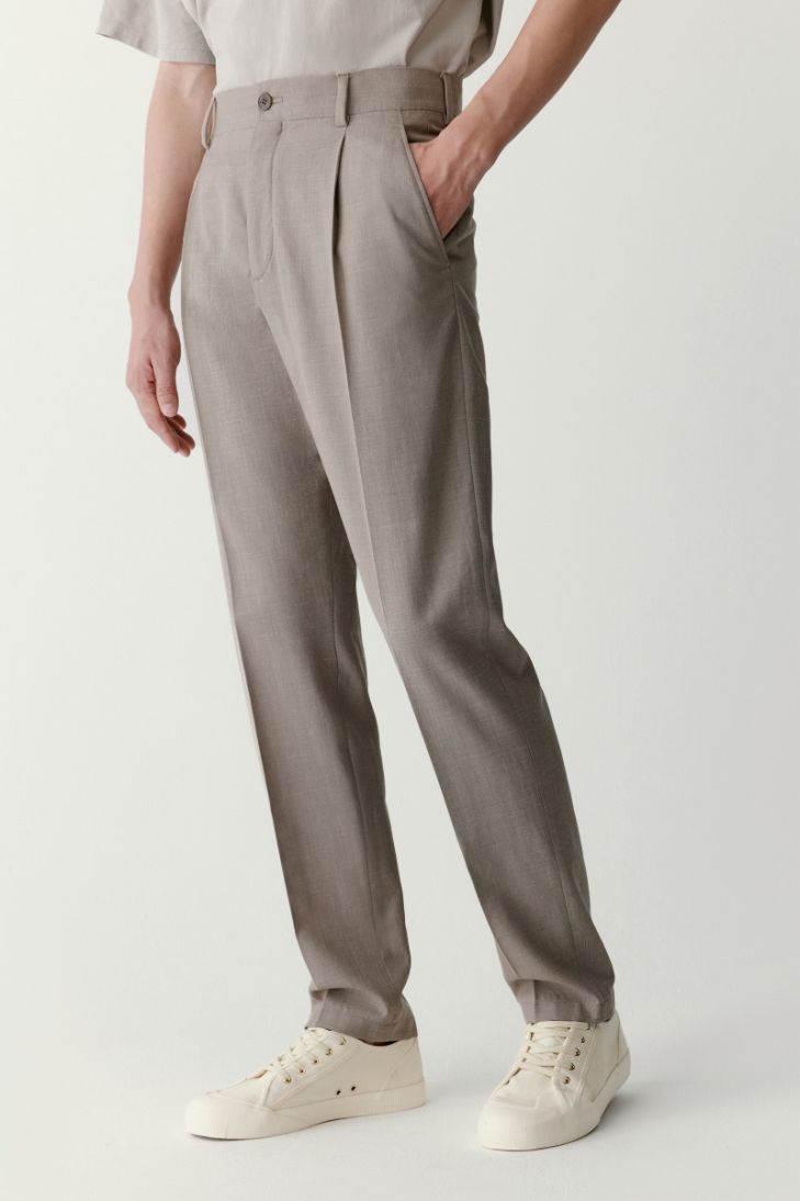 Tapered wool, silk and linen trousers