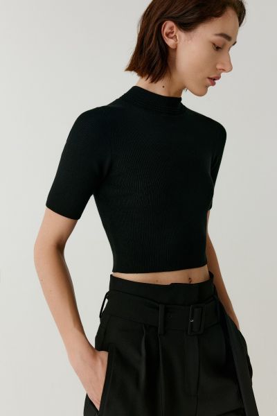 Blended-knit cropped top