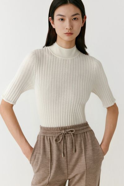 Stand-up collar silk and linen-blend top