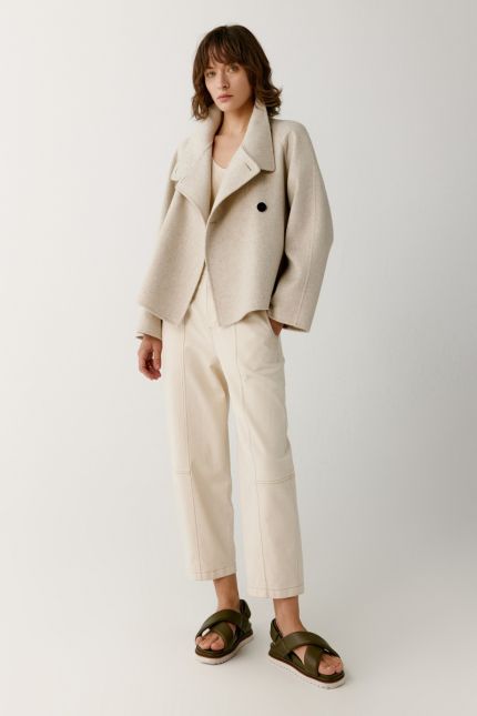 Cropped stand-up collar coat