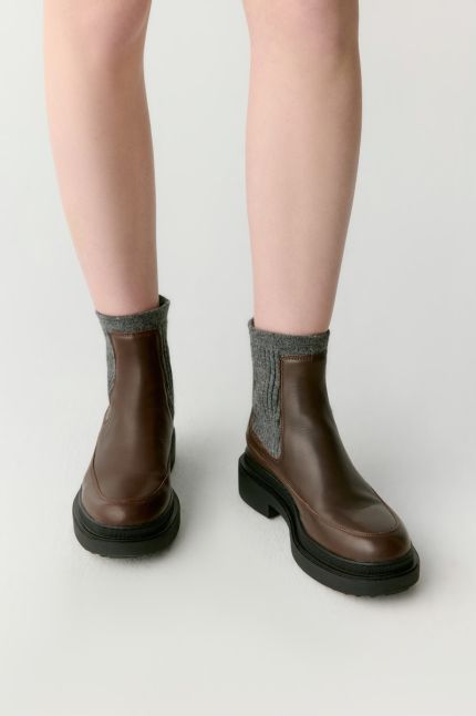 Chelsea boots en cuir	Leather Chelsea boots