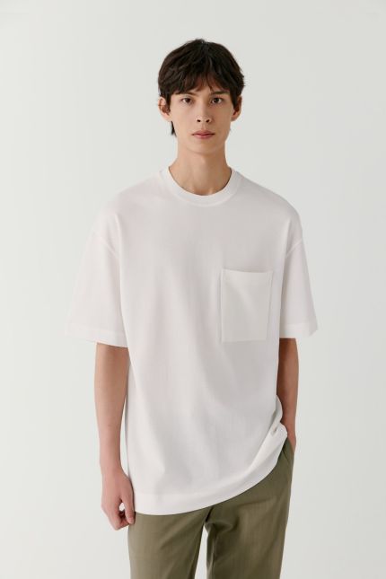 Cotton pique t-shirt with patch pocket