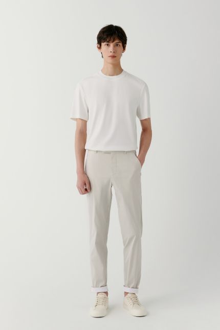 Cotton blend twill carrot trousers