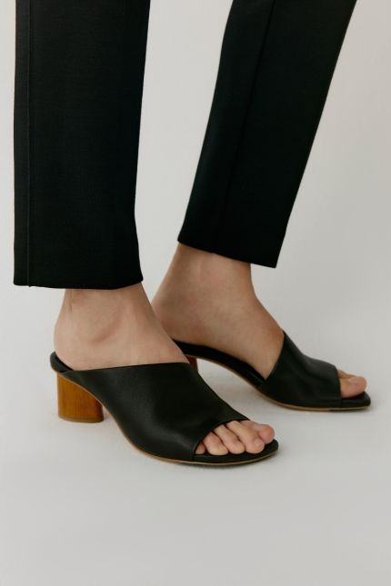 Seed leather mules