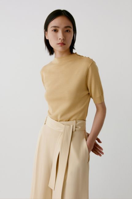 Short-sleeved wool jumper