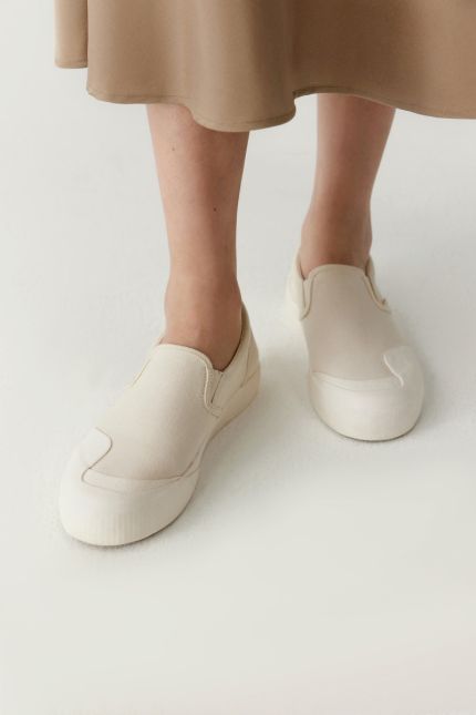 Canvas Liberation slip-on shoes