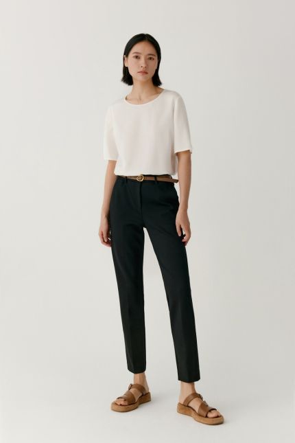 Tapered cropped wool trousers